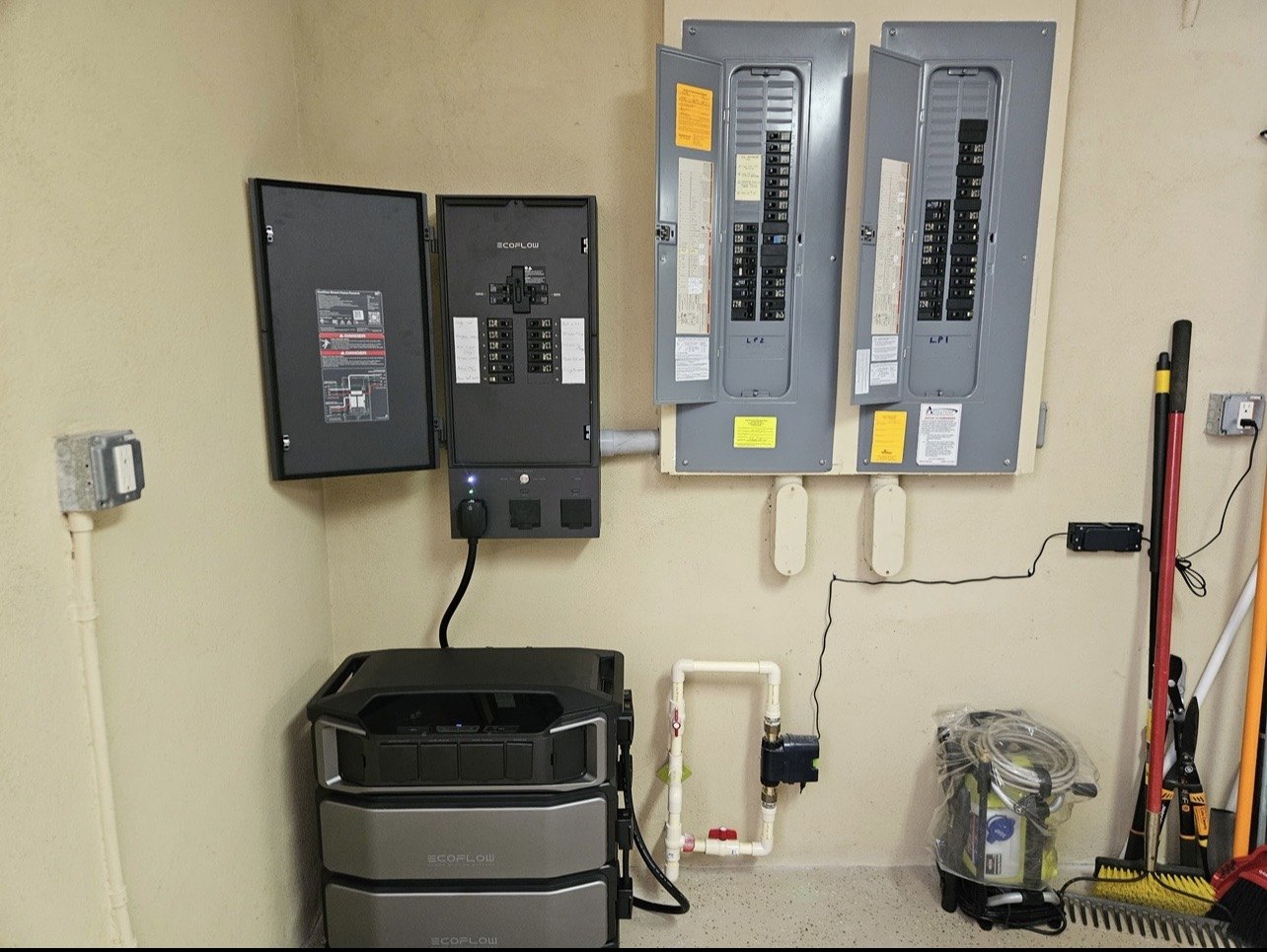 EcoFlow Smart Home Panel 2 with whole-home battery backup installed in a Hammock Beach condo